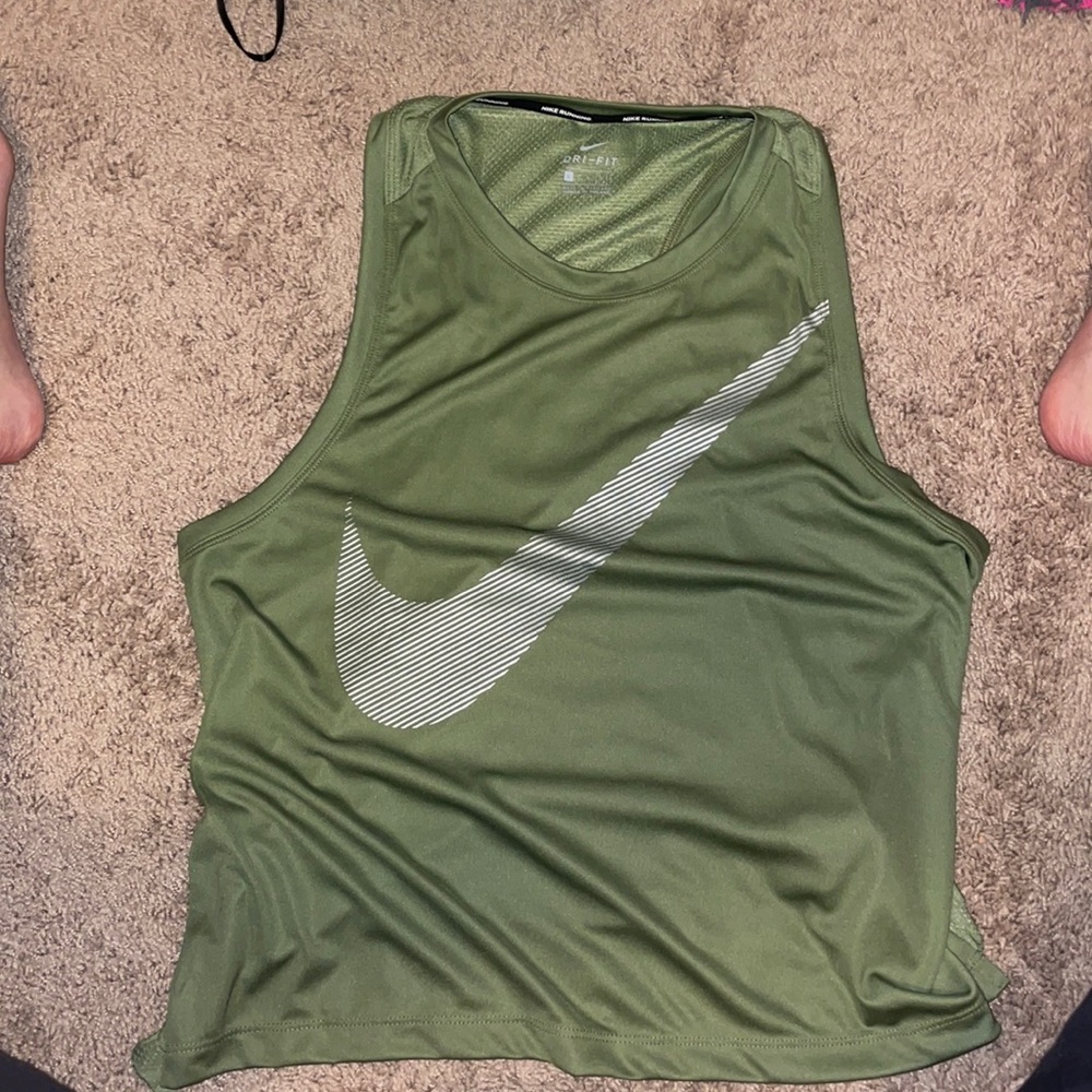 Green workout tank top